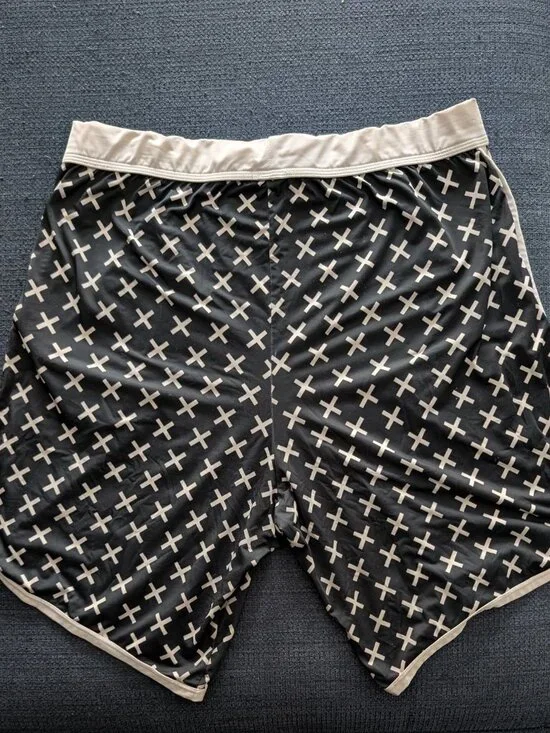 Shorts - Picture 2 of 4